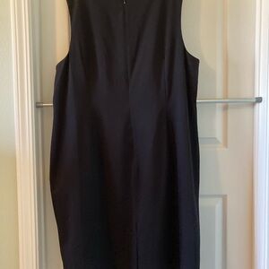 Nice little black dress completely lined